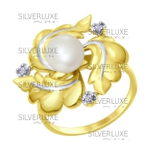 Кольцо из желтого золота с бриллиантами и жемчугом
