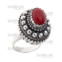 Кольцо кубачинское высокое с кораллом 